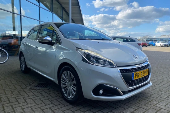 Peugeot 208 1.2 110PK ALLURE | CRUISE | NAVI | DAB+ | CARPLAY | BLUETOOTH | CLIMATE