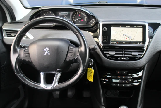 Peugeot 208 1.2 110PK ALLURE | CRUISE | NAVI | DAB+ | CARPLAY | BLUETOOTH | CLIMATE