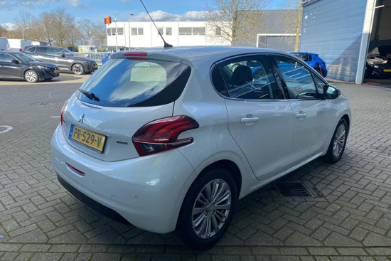 Peugeot 208 1.2 110PK ALLURE | CRUISE | NAVI | DAB+ | CARPLAY | BLUETOOTH | CLIMATE