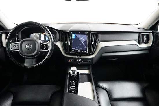 Volvo XC60 T8 Inscription | Adaptive Cruise | Harman Kardon | Panoramadak | HUD | Trekhaak | Getint Glas | 22 Inch