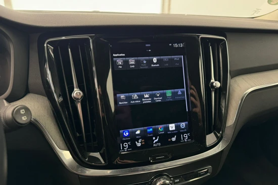 Volvo V60 B3 Inscription | Cruise adaptief | BLIS | Verwarmbare voorruit | Leder | Carplay |