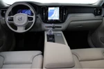 Volvo XC60 T6 350PK AWD Ultra Dark | Luchtvering | Massage | Gelam Glas | Compleet! | 22'' | 360º view