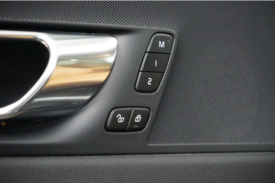 Volvo XC60 T6 Inscription | Adaptive Cruise | Stoelverkoeling | Panoramadak | Standkachel | Getint Glas | 20 Inch