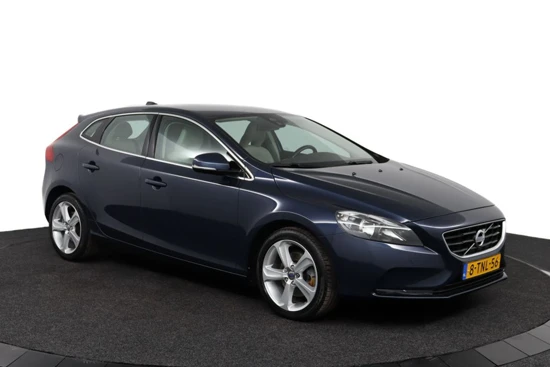 Volvo V40 T4 Summum | Elektrisch verstelbare voorstoel | Trekhaak vast | Lederen interieur | Stoelverwarming | Climate Control | High Perf