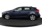 Volvo V40 T4 Summum | Elektrisch verstelbare voorstoel | Trekhaak vast | Lederen interieur | Stoelverwarming | Climate Control | High Perf