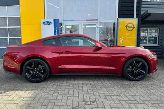 Ford Mustang Fastback 2.3 EcoBoost Automaat 315 PK | LEDER| CAMERA| STOELVERWARMING/VERKOELING| NAVIGATIE| CRUISE CONTROL| CLIMATE CONTROL| K