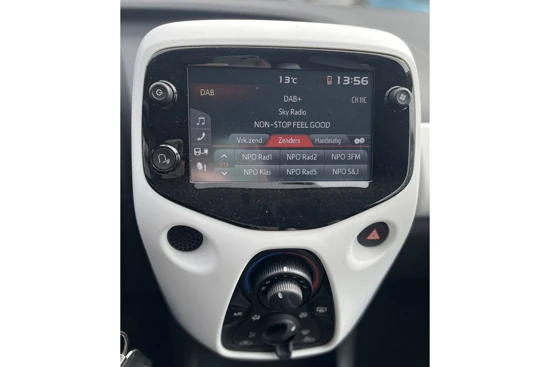 Citroën C1 1.0 VTi Urban Ride | Carplay | Camera | Lichtmetaal | Cruise Control