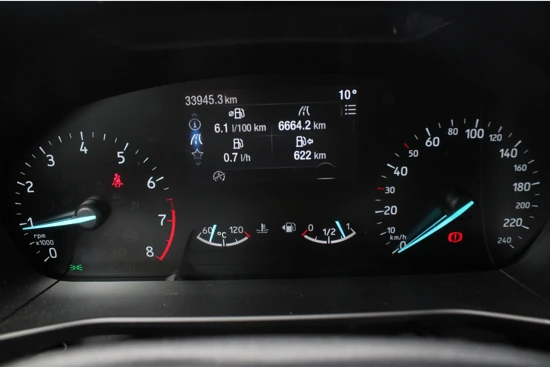 Ford Focus Wagon 1.0 125pk Hybrid Titanium | NL Auto | Camera | Winter-Pack | DAB | Parkeer assistent | LED