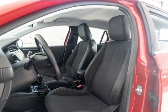 Opel Corsa 1.2 Turbo Elegance 100pk | Navigatie by App | Achteruitrijcamera | 16"LMV | Parkeersensoren | Full-LED | Climate Control |