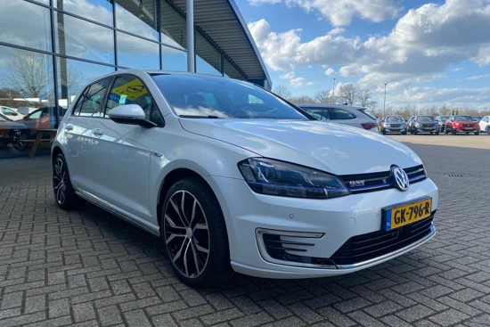 Volkswagen Golf 1.4 TSI GTE | Adaptive | Navi | Climate | PDC V+A | Trekh. | 18"LMV