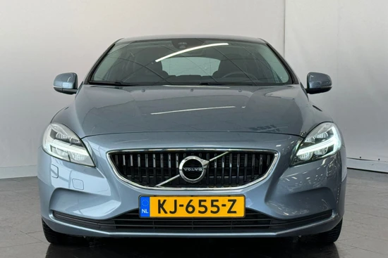 Volvo V40 T3 Nordic+ | Parkeerverwarming | Voorstoelen en voorruit verwarming | 17"velgen | Reservewiel |