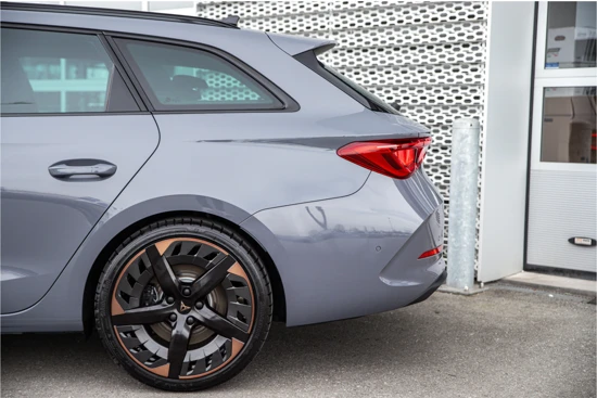 CUPRA Leon Sportstourer 1.4 e-Hybrid VZ Copper Edition | Lederen bekleding | verlengde garantie | elektr. trekhaak |