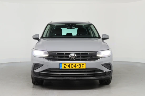 Volkswagen Tiguan 1.5 TSI Elegance | Wegklapbare Trekhaak | Camera | LED | Navi By App | Cruise Adaptive | Stoel/Stuur Verwarming