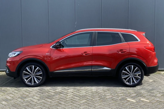 Renault Kadjar 1.2 130pk TCe Bose | Panoramadak | Dodehoek detectie | 19'' velgen | Trekhaak | LED