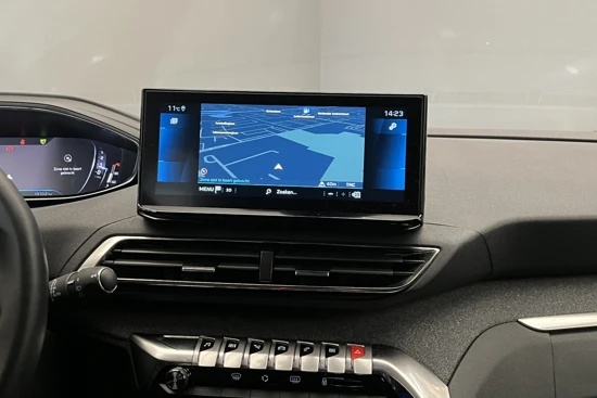 Peugeot 5008 1.2 130PK Allure Pack | Navigatie | 7 Persoons | Camera | 18'' Lichtmetaal | LED | Carplay | Clima | Cruise | Lder\Stof |