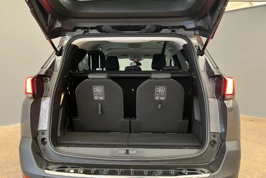 Peugeot 5008 1.2 130PK Allure Pack | Navigatie | 7 Persoons | Camera | 18'' Lichtmetaal | LED | Carplay | Clima | Cruise | Lder\Stof |