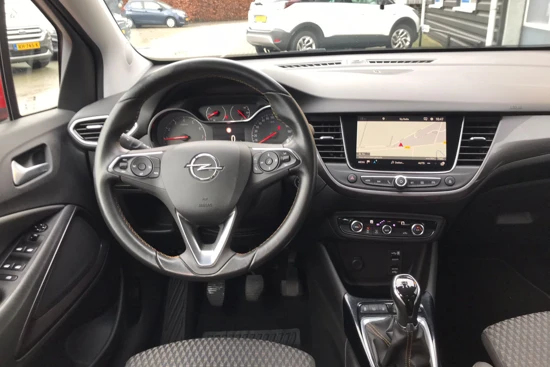 Opel Crossland X 1.2 110PK Turbo Innovation |AGR COMFORTSTOELEN| NAVIGATIE| CLIMATE CONTROL| LANE ASSIST| PARKEERSENSOREN| KEYLESS|