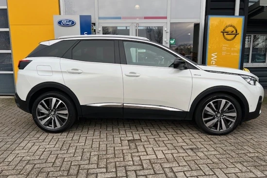 Peugeot 3008 SUV GT-Line 1.2 PureTech 130PK | NAVIGATIE| DAB| CLIMATE CONTROL| CRUISE CONTROL| KEYLESS START & ENTRY| 19" VELGEN| PARKEERSENS