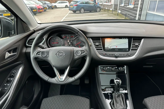 Opel Grandland X 1.2 Turbo 130PK INNOVATION+ AUTOMAAT | AGR COMFORTSTOELEN| NAVIGATIE| CRUISE CONTROL| CAMERA| PANORAMADAK| PARKEERSENSOREN|