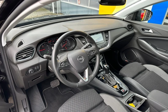 Opel Grandland X 1.2 Turbo 130PK INNOVATION+ AUTOMAAT | AGR COMFORTSTOELEN| NAVIGATIE| CRUISE CONTROL| CAMERA| PANORAMADAK| PARKEERSENSOREN|