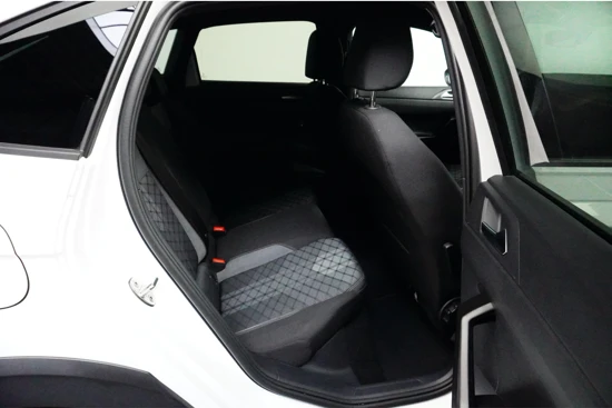 Volkswagen Taigo 1.5 TSI 150PK R-Line Business | Matrix Led | Navi | Stoelverwarming | Clima | Adaptive Cruise | Camera |