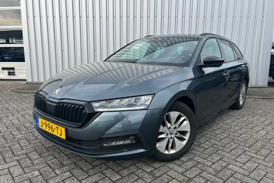 Škoda Octavia Combi 1.0 TSI 110PK Sport Business | Zwenkbare trekhaak | Parkeersensoren V+A | Adaptieve Cruise Control | App-Connect | Navigat