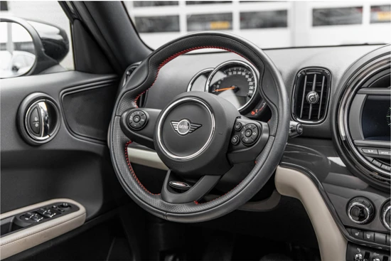 MINI Countryman 1.5 136pk John Cooper Works | Panoramadak | Beige leder | 18" | 1e eig |