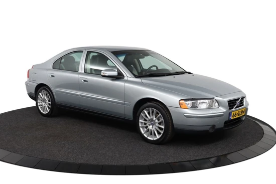 Volvo S60 2.0T | Youngtimer | Stoelverwarming | Parkassist achter |