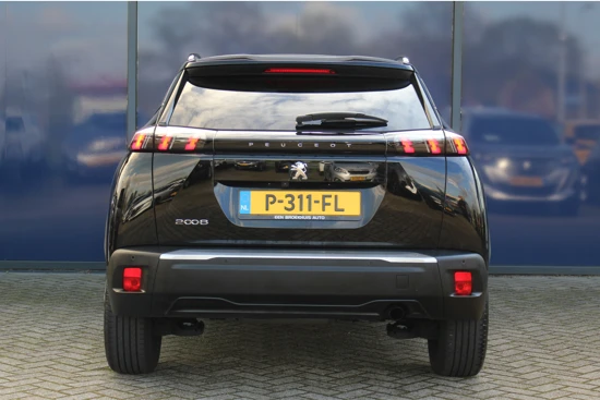 Peugeot 2008 1.2 100PK Allure Pack | NAV | CAMERA | CarPlay | #-D Cockpit | 17'' LMV | Getint glas | | Bluetooth