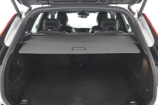 Volvo XC60 T5 Momentum Pro