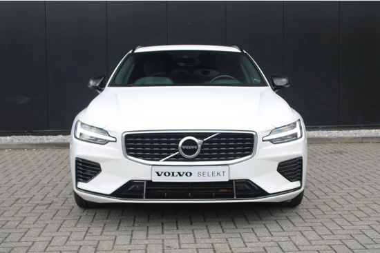 Volvo V60 T6 Twin Engine AWD R-Design | Standkachel | Elektrische Bestuurdersstoel | Privacy Glass | Stoelverwarming voor en Achter