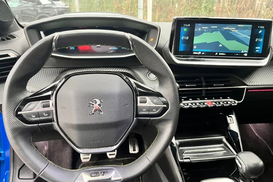 Peugeot 208 1.2 100PK GT Pack | Panorama Dak | Alcantara/Leer | Virtueel Dashboard | Navigatie | Camera | Apple/Android Carplay |