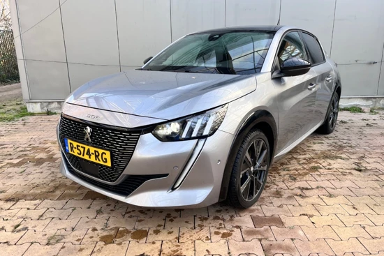 Peugeot 208 1.2 100PK GT Pack | Panorama Dak | Alcantara/Leer | Virtueel Dashboard | Navigatie | Camera | Apple/Android Carplay |