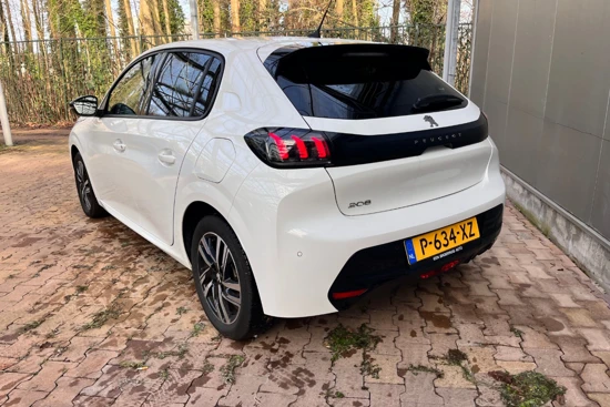 Peugeot 208 1.2 75PK Allure | Navigatie | Apple/Android Carplay | 16" Lichtmetaal | LED | Bluetooth | Cruise | Clima | Getinte Ramen |