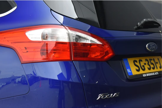 Ford FOCUS Wagon 1.0 EB Titanium 125pk | Navigatie | Trekhaak | Elektr. Stoelen | Stoelverwarming | All-Season | Dealeronderhouden | Voorruitverw