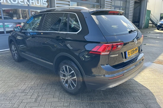 Volkswagen Tiguan 1.4 TSI 125 pk Connected Series | Trekhaak | Bluetooth | Parkeersensoren |