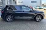 Volkswagen Tiguan 1.4 TSI 125 pk Connected Series | Sensoren V & A | Bluetooth | Trekhaak |