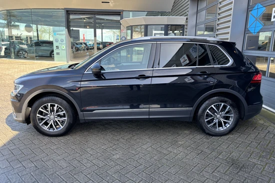 Volkswagen Tiguan 1.4 TSI 125 pk Connected Series | Trekhaak | Bluetooth | Parkeersensoren |