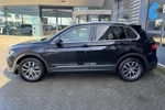 Volkswagen Tiguan 1.4 TSI 125 pk Connected Series | Trekhaak | Bluetooth | Parkeersensoren |