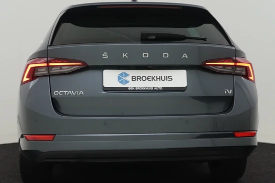 Škoda Octavia Combi 1.4 TSI iV PHEV Style 204pk | Adaptief cruise control | Navigatie | Dodehoekdetectie | Elektrische stoelen met geheugen |