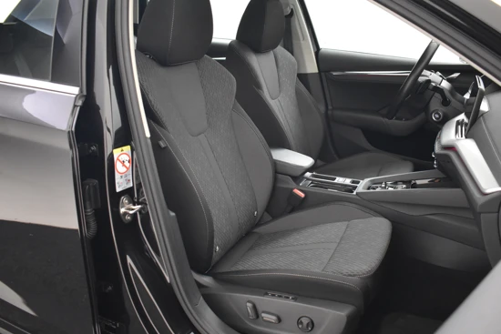 Škoda Octavia Combi 1.4 TSI iV PHEV Style 204pk | Trekgewicht 1500KG | Adaptief cruise control | Head up display | Trekhaak | Keyless | Elektr