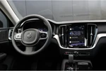 Volvo V60 T6 Recharge AWD Ultimate Bright | Panoramdak | Pilot Assist | Harman Kardon | Camera | BLIS | Full LED