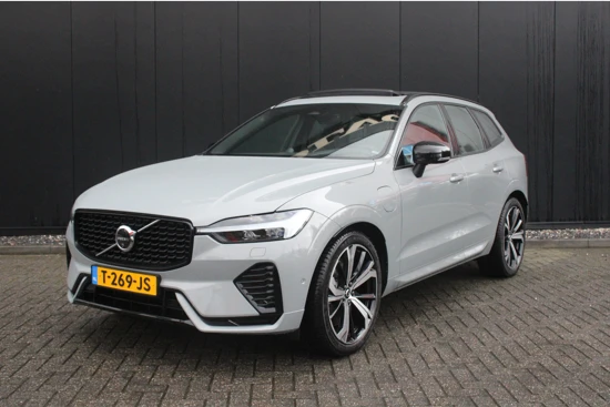 Volvo XC60 T8 Recharge Ultimate Dark | 2-fase laden | 21" | Luchtvering | B&W | 360 Camera | Gelaagd glas | Trekhaak | Panoramadak | Head-u