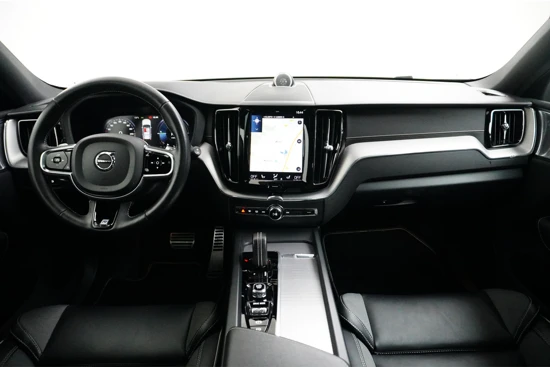 Volvo XC60 T8 390PK Twin Engine AWD R-Design | Full Opt! | Luchtv | B&W Audio | HUD | Trekhaak | 360º view