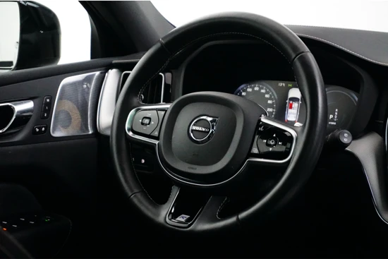 Volvo XC60 T8 390PK Twin Engine AWD R-Design | Full Opt! | Luchtv | B&W Audio | HUD | Trekhaak | 360º view