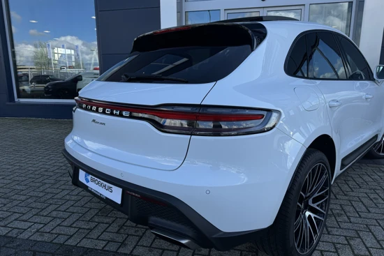 Porsche Macan 2.0 T | Schuif/kantel dak | Camera | PDC V/A | Stoelverwarming V/A | Leder | Elektr. stoelen + Memory