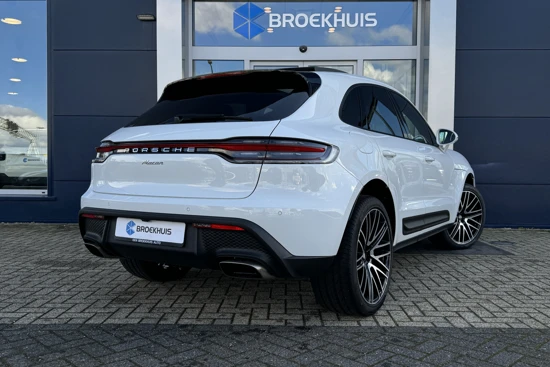 Porsche Macan 2.0 T | Schuif/kantel dak | Camera | PDC V/A | Stoelverwarming V/A | Leder | Elektr. stoelen + Memory