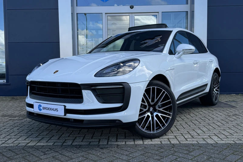 Porsche Macan 2.0 T | Schuif/kantel dak | Camera | PDC V/A | Stoelverwarming V/A | Leder | Elektr. stoelen + Memory