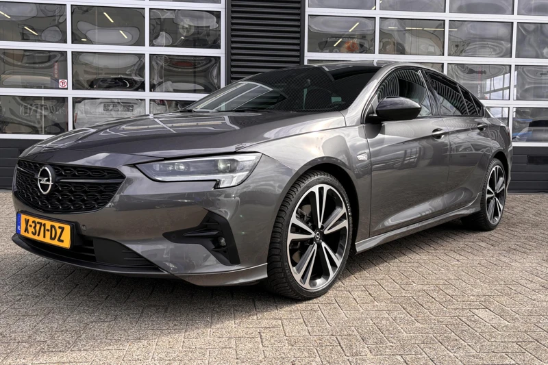 Opel Insignia Grand Sport 2.0 Turbo GS Line