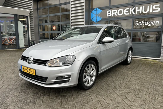 Volkswagen Golf 1.2 TSI 110 pk Highline 7-DSG | Trekhaak | Achteruitrijcamera | Navigatie | Apple Carplay/Android|